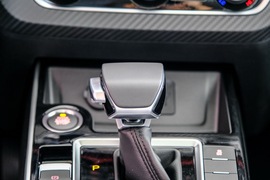 2022款东风风行T5