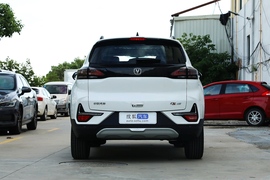   2021款长安CS15 1.5L 自动进取型