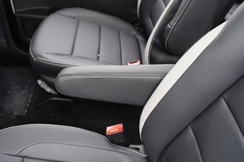 2021款五菱宏光PLUS