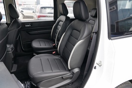 2021款五菱宏光PLUS