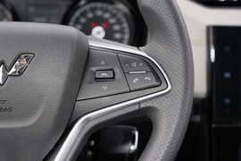 2021款五菱宏光PLUS