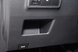 2021款五菱宏光PLUS