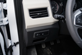 2021款五菱宏光PLUS