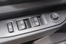 2021款五菱宏光PLUS