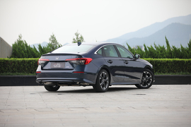 2022款东风本田思域240TURBO