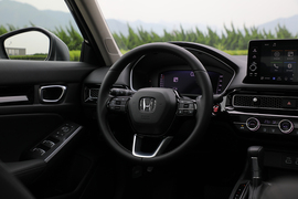 2022款东风本田思域240TURBO