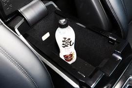 2021款林肯冒险家PHEV