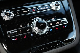 2021款林肯冒险家PHEV