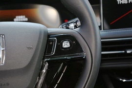 2021款林肯冒险家PHEV