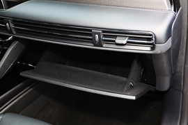 2021款林肯冒险家PHEV