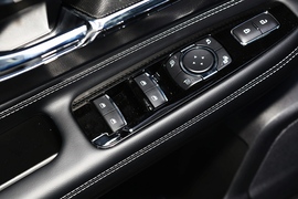 2021款林肯冒险家PHEV