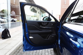 2021款林肯冒险家PHEV