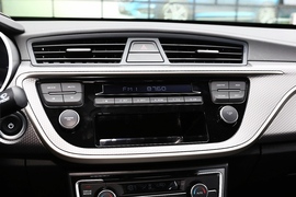 2021款吉利帝豪EV