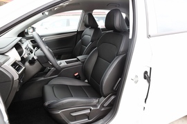 2021款吉利帝豪EV