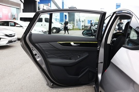 2021款东风风神奕炫MAX