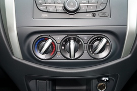   2020款日产途达 2.5L XE 手动两驱精英版
