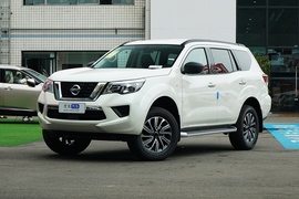   2020款日产途达 2.5L XE 手动两驱精英版
