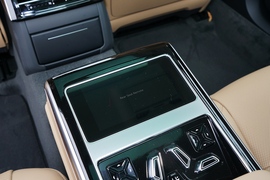 2022款奥迪A8L