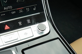 2022款奥迪A8L