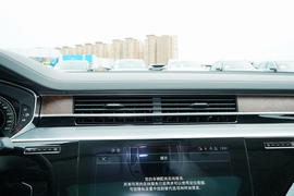 2022款奥迪A8L