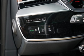 2022款奥迪A8L