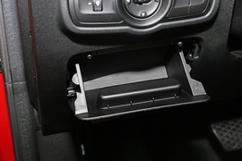 2021款奇瑞艾瑞泽5