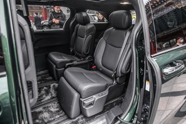 2021款丰田赛那SIENNA