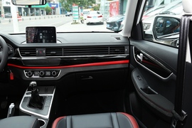 2022款东风风行T5