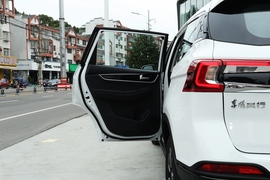 2022款东风风行T5