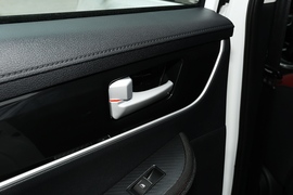 2022款东风风行T5