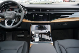 2022款奥迪Q7