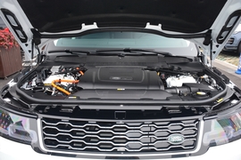 2022款路虎揽胜运动版新能源