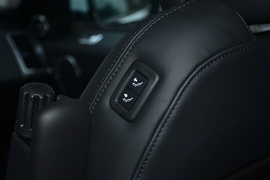 2022款路虎揽胜运动版新能源