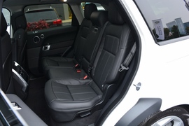 2022款路虎揽胜运动版新能源