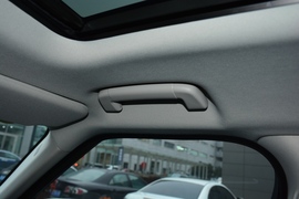 2022款路虎揽胜运动版新能源