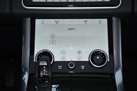 2022款路虎揽胜运动版新能源