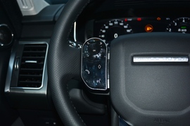 2022款路虎揽胜运动版新能源