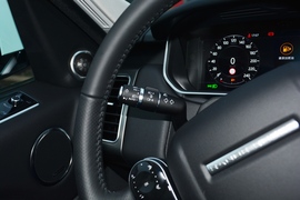 2022款路虎揽胜运动版新能源