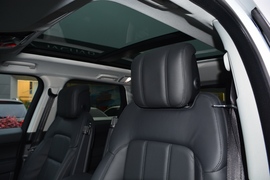 2022款路虎揽胜运动版新能源