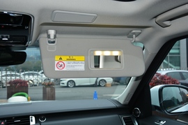 2022款路虎揽胜运动版新能源