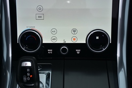 2022款路虎揽胜运动版新能源