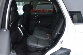 2022款路虎揽胜运动版新能源