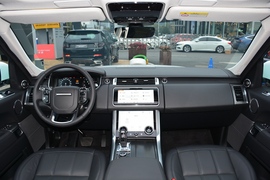 2022款路虎揽胜运动版新能源