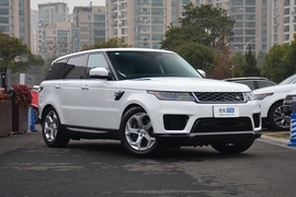 2022款路虎揽胜运动版新能源