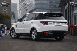 2022款路虎揽胜运动版新能源