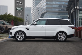 2022款路虎揽胜运动版新能源