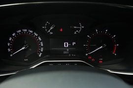 2021款雪铁龙天逸