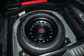 2022款丰田凌放HARRIER