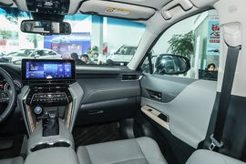 2022款丰田凌放HARRIER