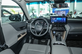 2022款丰田凌放HARRIER